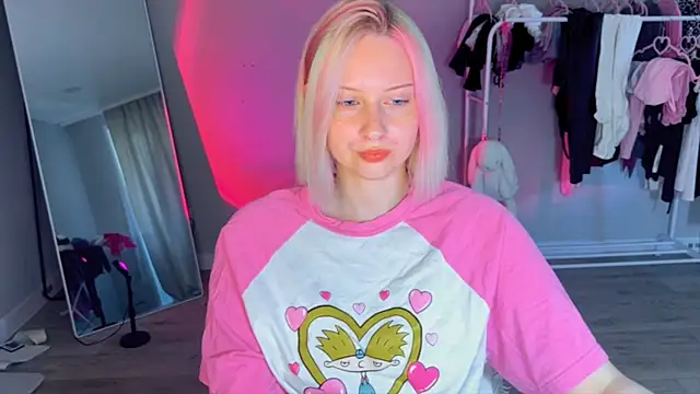 angelllisss online show from May 2026 10:11:02 AM