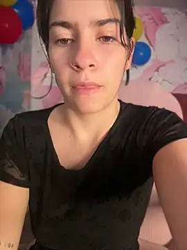 Stefany LS online show from June 2026 01:04:01 PM