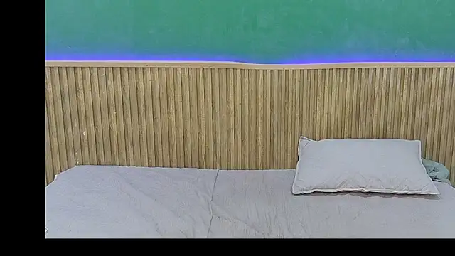 scarlet xx online show from May 2026 07:42:02 PM