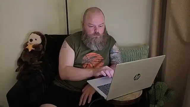 TeddyBearBrian online show from May 2026 03:03:02 AM