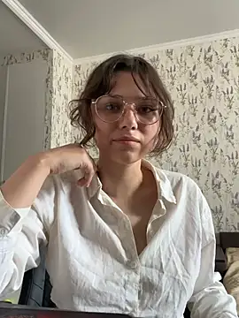 Yuna Gasai online show from May 2026 11:16:01 AM