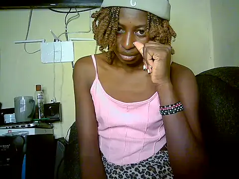 Snapshot of Therry-heart chatting on June 2026 04:04:01 AM Therry-heart online show from June 2026 04:04:01 AM