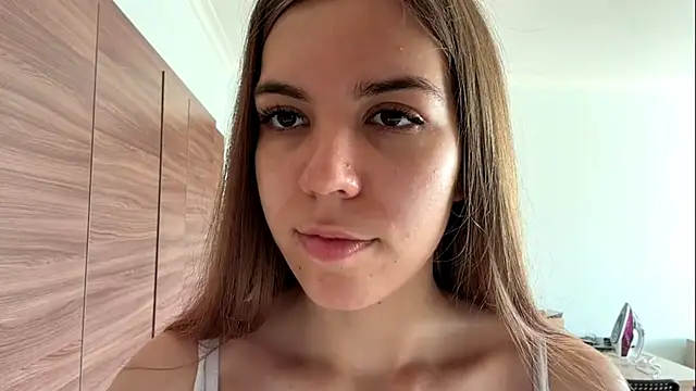 Snapshot of LaurindaStalford chatting on June 2026 03:07:01 PM LaurindaStalford online show from June 2026 03:07:01 PM