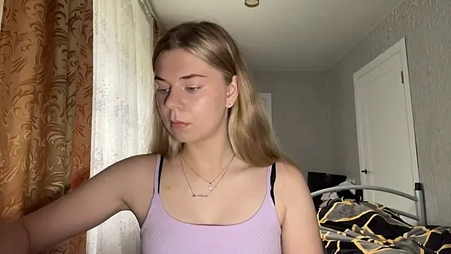 HoneysPiee online show from June 2026 09:47:01 AM