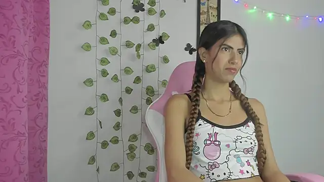 sandi x online show from June 2026 01:00:02 AM