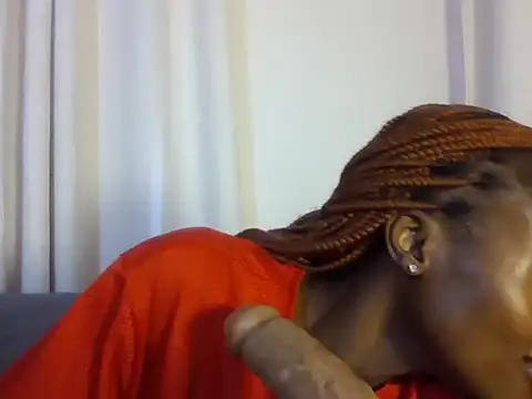 Snapshot of Candysleek_petite chatting on June 2026 07:05:02 AM Candysleek petite online show from June 2026 07:05:02 AM