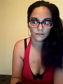 Snapshot of MamaBee88 chatting on June 2026 12:31:02 PM MamaBee88 online show from June 2026 12:31:02 PM