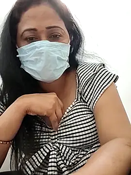 Snapshot of CHAPA_HOTYYYYY chatting on May 2026 09:05:01 AM CHAPA HOTYYYYY online show from May 2026 09:05:01 AM