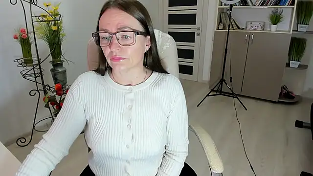 Vika73 online show from December 2025 06:07:02 AM