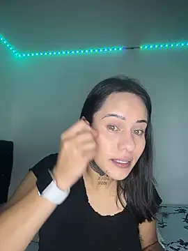 MadisonYoung000 online show from May 2026 10:26:01 PM