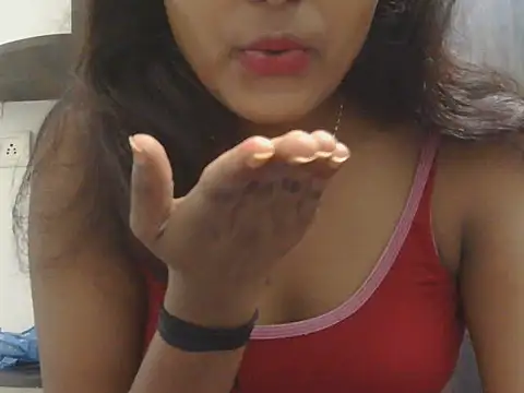 Diana Penty online show from July 2026 03:51:02 PM