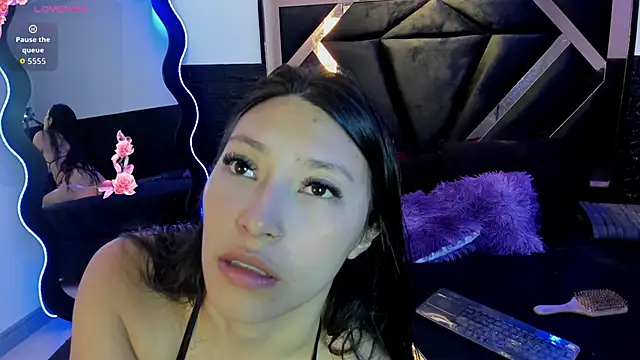 Snapshot of Queen_Jen chatting on June 2026 03:25:01 AM Queen Jen online show from June 2026 03:25:01 AM