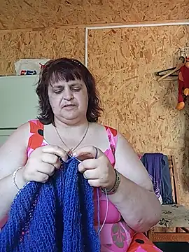 LisichkaOksana online show from June 2026 12:37:01 PM