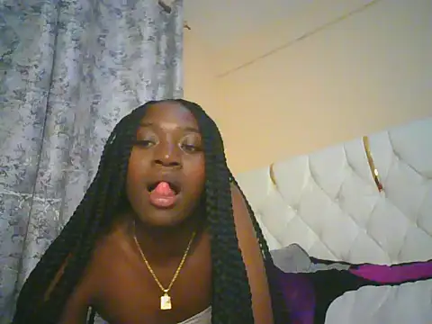 Snapshot of Preetygirlyz chatting on May 2026 04:35:02 PM Preetygirlyz online show from May 2026 04:35:02 PM