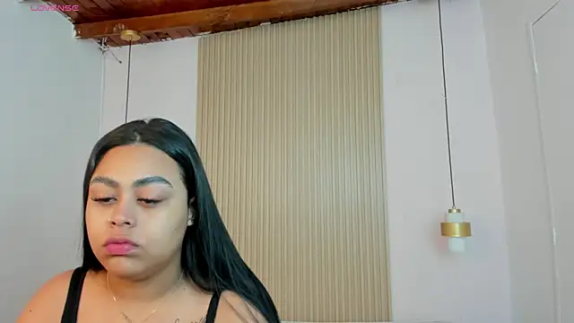 Snapshot of MiaLane3 chatting on June 2026 11:37:02 AM MiaLane3 online show from June 2026 11:37:02 AM