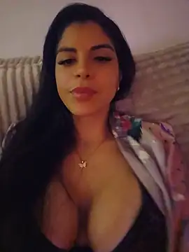 Yaaaaanee2 online show from May 2026 07:39:01 AM
