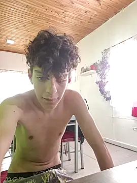 nogueraenzo10 online show from May 2026 07:31:01 PM