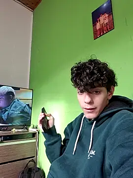 nogueraenzo10 online show from May 2026 06:36:02 PM