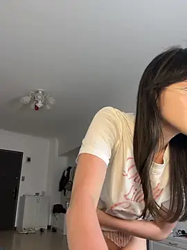 Lina cuteee online show from May 2026 05:31:01 PM