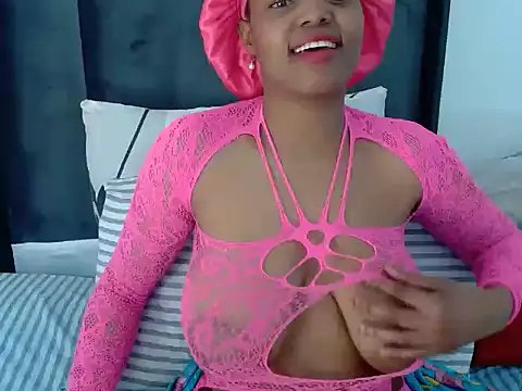 Snapshot of HugeMelons11 chatting on June 2026 08:41:02 AM HugeMelons11 online show from June 2026 08:41:02 AM