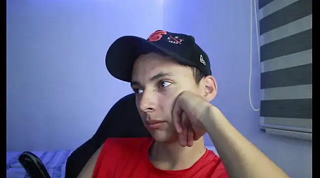 Snapshot of archi_love chatting on March 2025 07:04:02 AM archi love online show from March 2025 07:04:02 AM