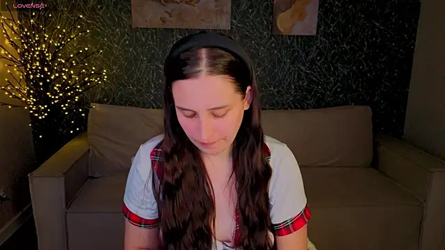 Elizabet Colllins online show from June 2026 12:55:02 AM