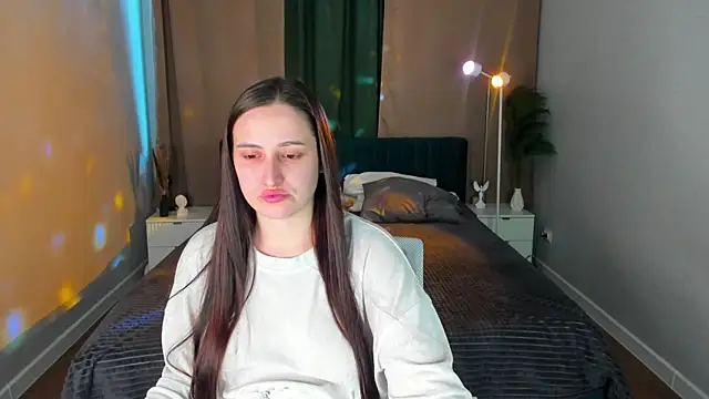 Elizabet Colllins online show from June 2026 01:10:02 AM