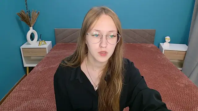 Snapshot of Calista_Everleig chatting on June 2026 10:38:01 AM Calista Everleig online show from June 2026 10:38:01 AM