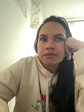 NoahJade online show from July 2026 10:03:01 PM