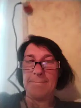 Snapshot of MarieSinsss chatting on May 2026 04:04:02 PM MarieSinsss online show from May 2026 04:04:02 PM