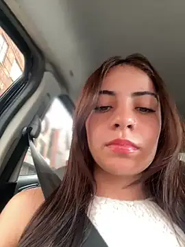 Snapshot of Hanna_Cruz_ chatting on June 2026 05:17:01 PM Hanna Cruz online show from June 2026 05:17:01 PM