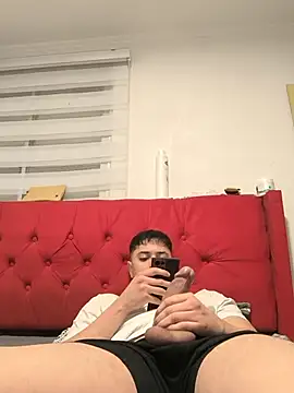 BodyGym18 online show from May 2026 07:42:02 PM