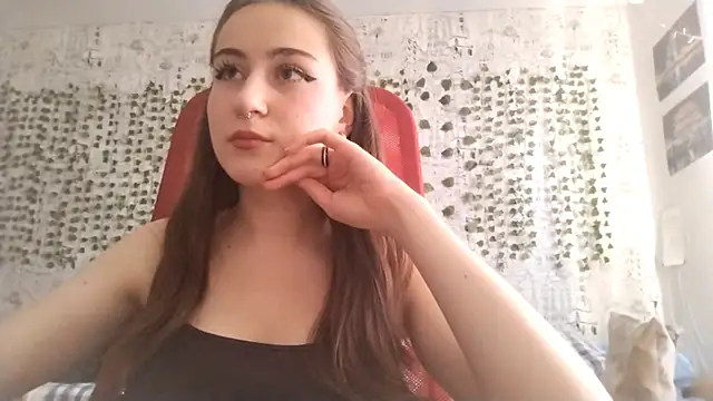 Pollykiss online show from June 2026 10:48:01 AM