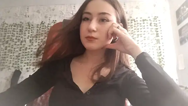 Pollykiss online show from July 2026 09:13:02 AM