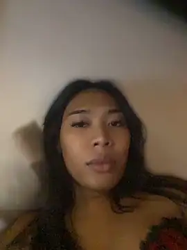 hugecock tamira online show from June 2026 03:01:02 PM