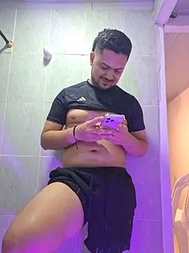 Snapshot of ORTIZ96hot chatting on May 2026 04:39:02 AM ORTIZ96hot online show from May 2026 04:39:02 AM