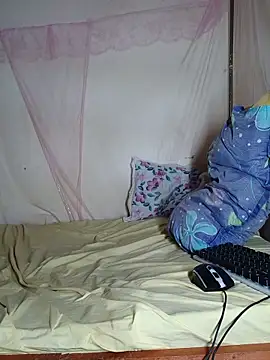 Snapshot of SilkyDesire21 chatting on May 2026 05:55:02 PM SilkyDesire21 online show from May 2026 05:55:02 PM