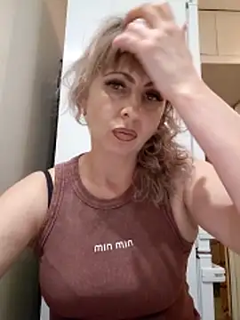 Kitty-MEOWW online show from May 2026 07:52:02 PM