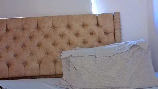ValkiryMonts online show from June 2026 01:48:02 PM