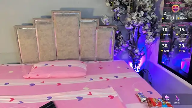 Snapshot of Sofiawonderr chatting on June 2026 07:29:01 PM Sofiawonderr online show from June 2026 07:29:01 PM