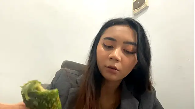 KristieOrtmann online show from May 2026 08:40:02 AM
