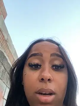 jhenannyy online show from May 2026 09:17:02 AM