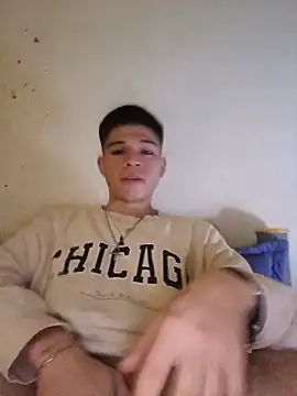 Snapshot of Oliver_LA chatting on July 2026 08:08:01 AM Oliver LA online show from July 2026 08:08:01 AM