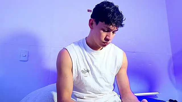Luke Muscle online show from May 2026 02:11:02 PM