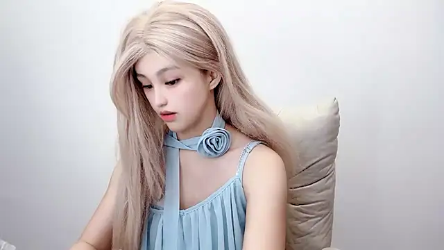 jiangjiang2005 online show from July 2026 04:44:02 PM
