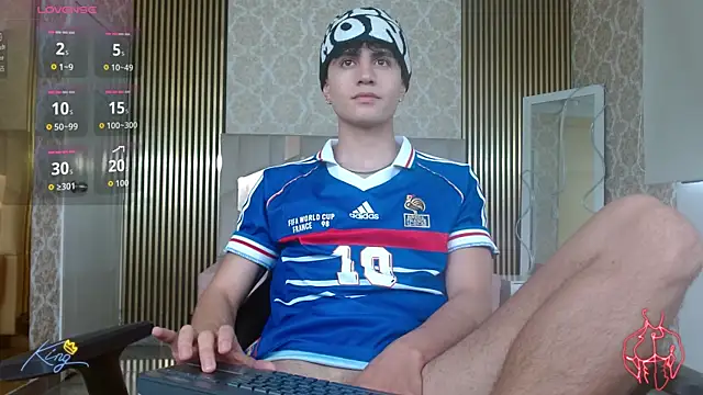 Snapshot of Kyler_tay chatting on June 2026 12:09:02 PM Kyler tay online show from June 2026 12:09:02 PM