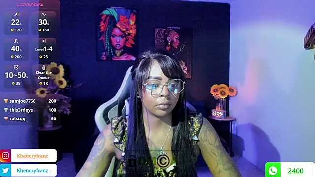 Snapshot of Nefertiti chatting on October 2025 12:41:02 AM Nefertiti online show from October 2025 12:41:02 AM
