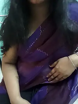 Snapshot of roopa__ chatting on May 2026 08:55:01 AM roopa online show from May 2026 08:55:01 AM