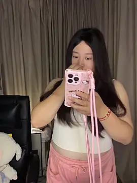 Luckysisi-s online show from May 2026 11:28:02 AM