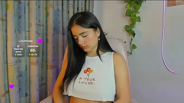 Zoe Queens online show from July 2026 12:42:02 PM